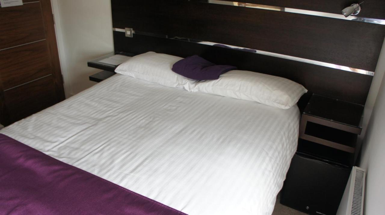 Rooms At The Inn Ретфорд Экстерьер фото